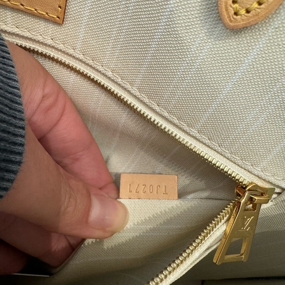 Authentic gently used Louis Vuitton By The Pool OnTheGo in a size GM - Picture 11 of 11